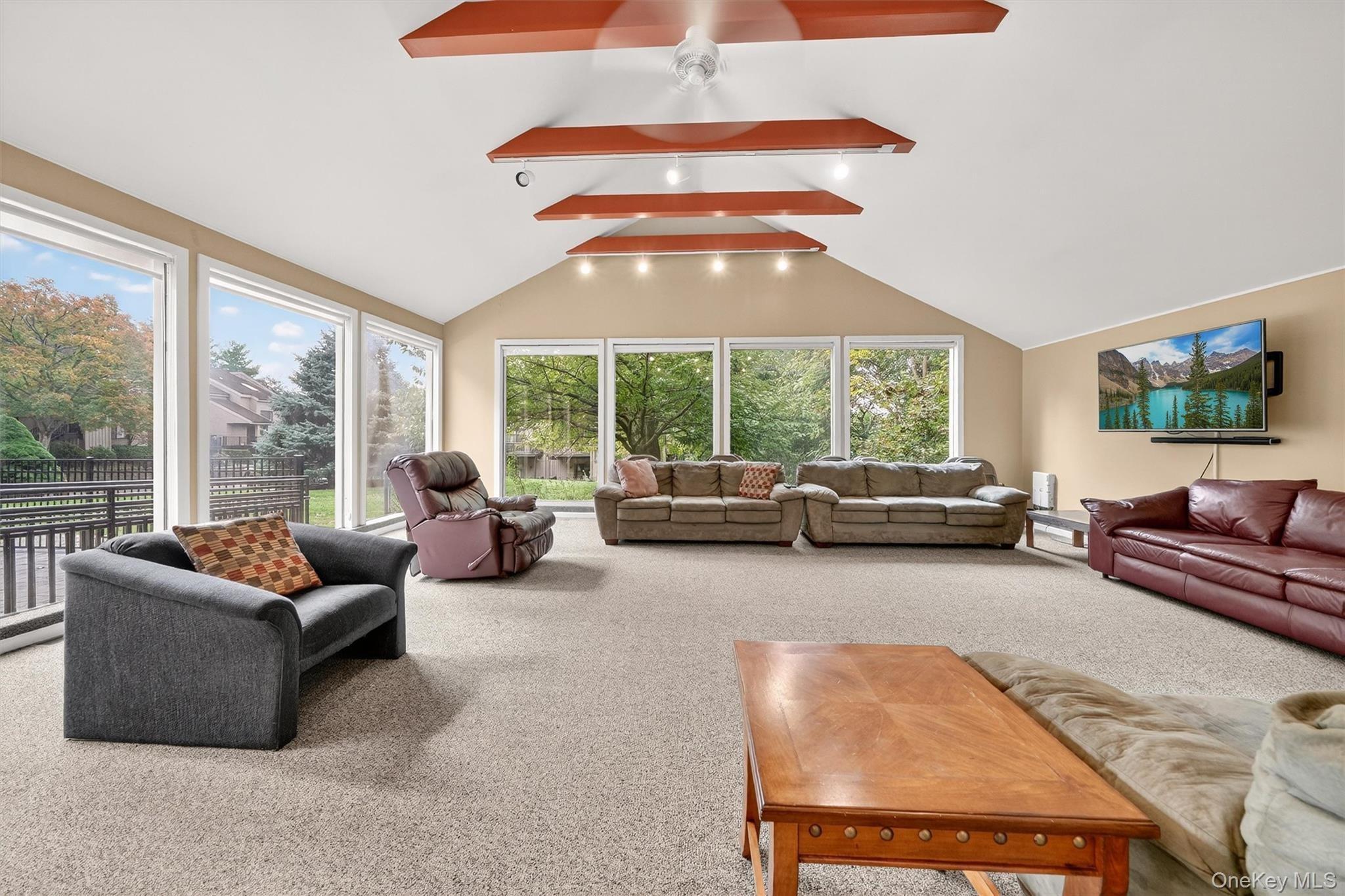 Nicole Cir, Ossining, NY 10562