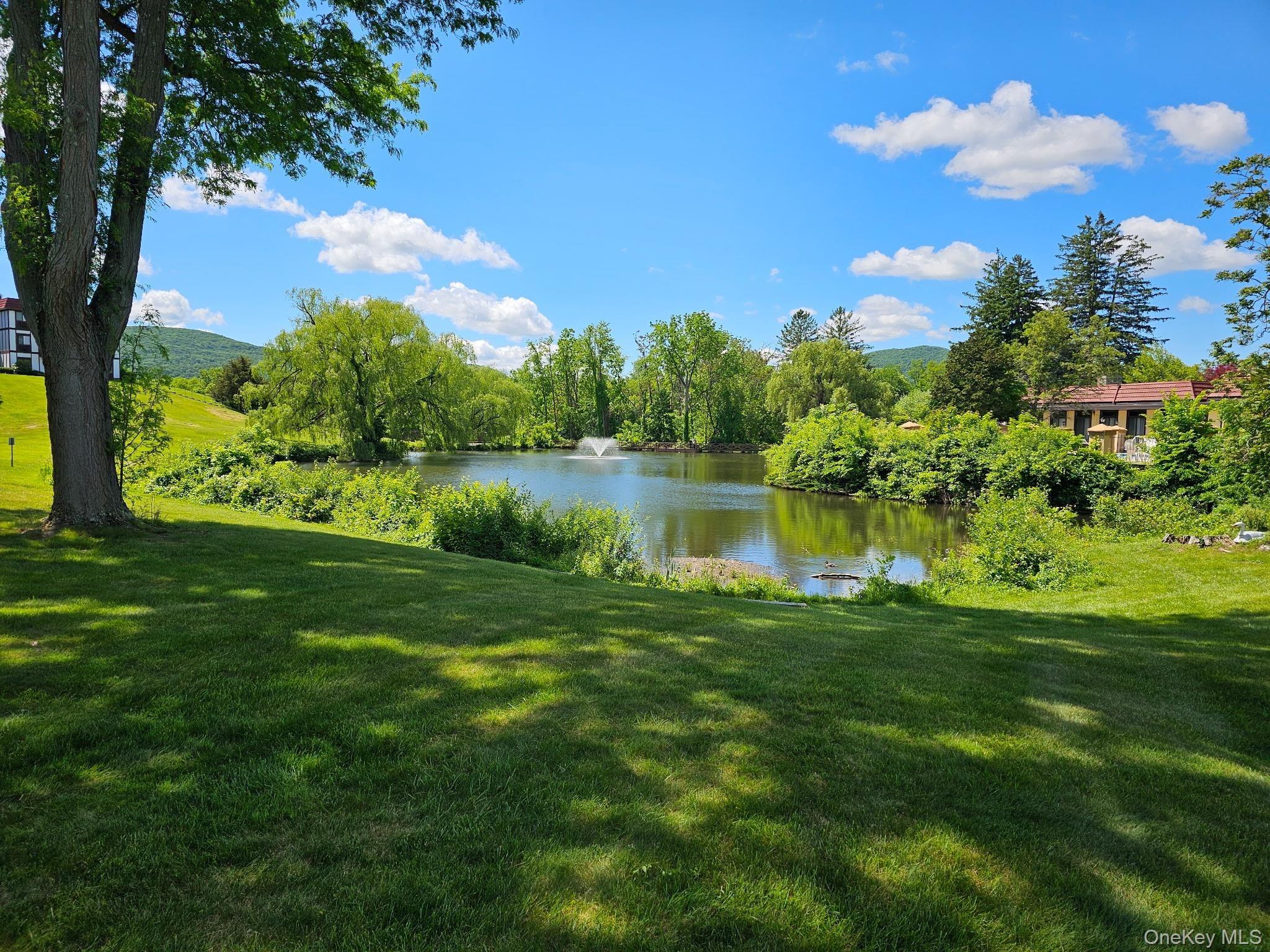 Skyline Dr, Fishkill, NY 12524