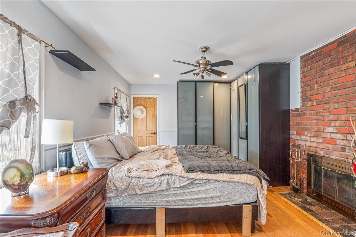 Duckpond Dr S, Wantagh, NY 11793