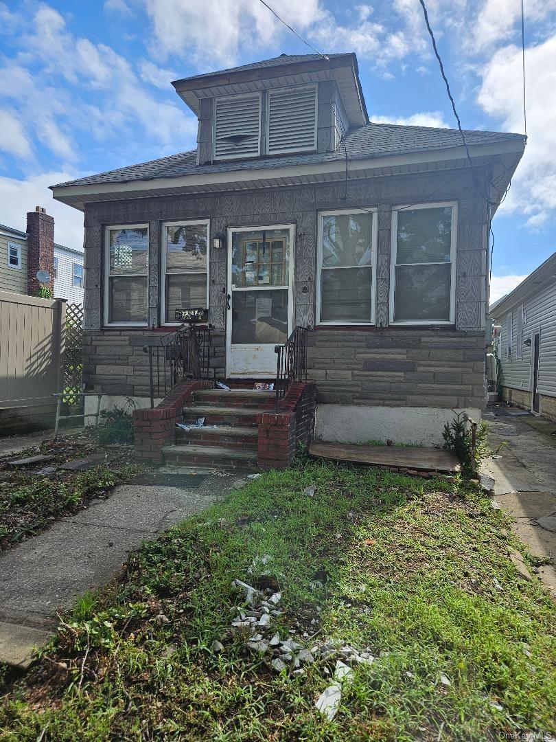 123rd St, Flushing, NY 11354