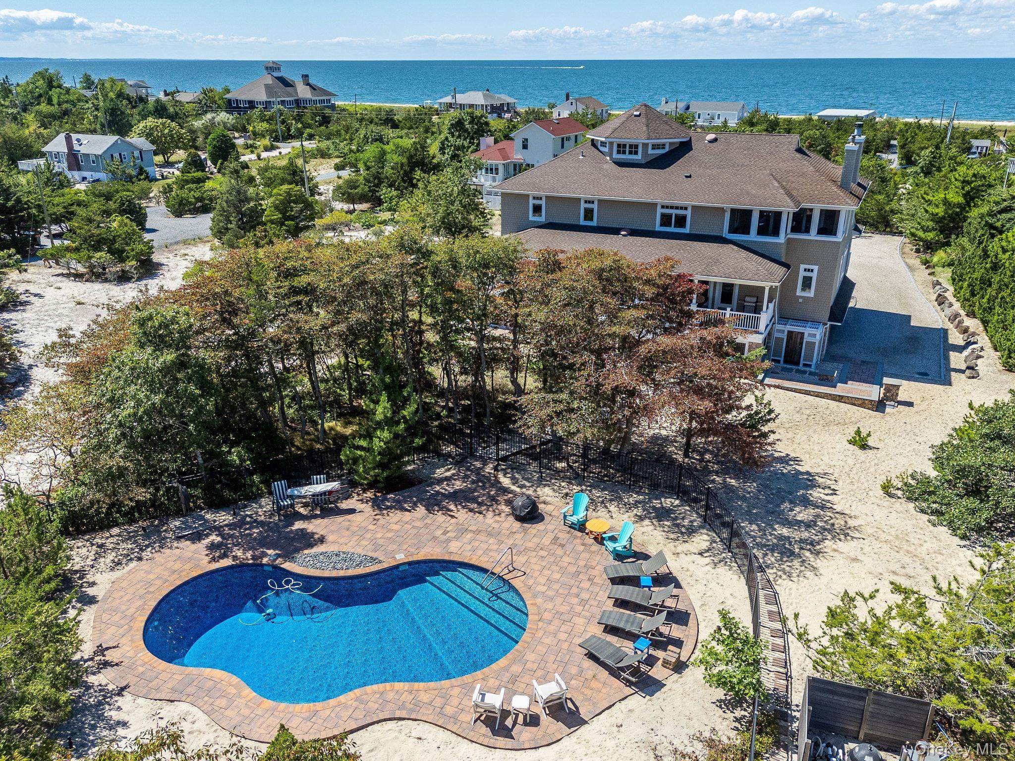 N Sea Dr, Southold, NY 11971