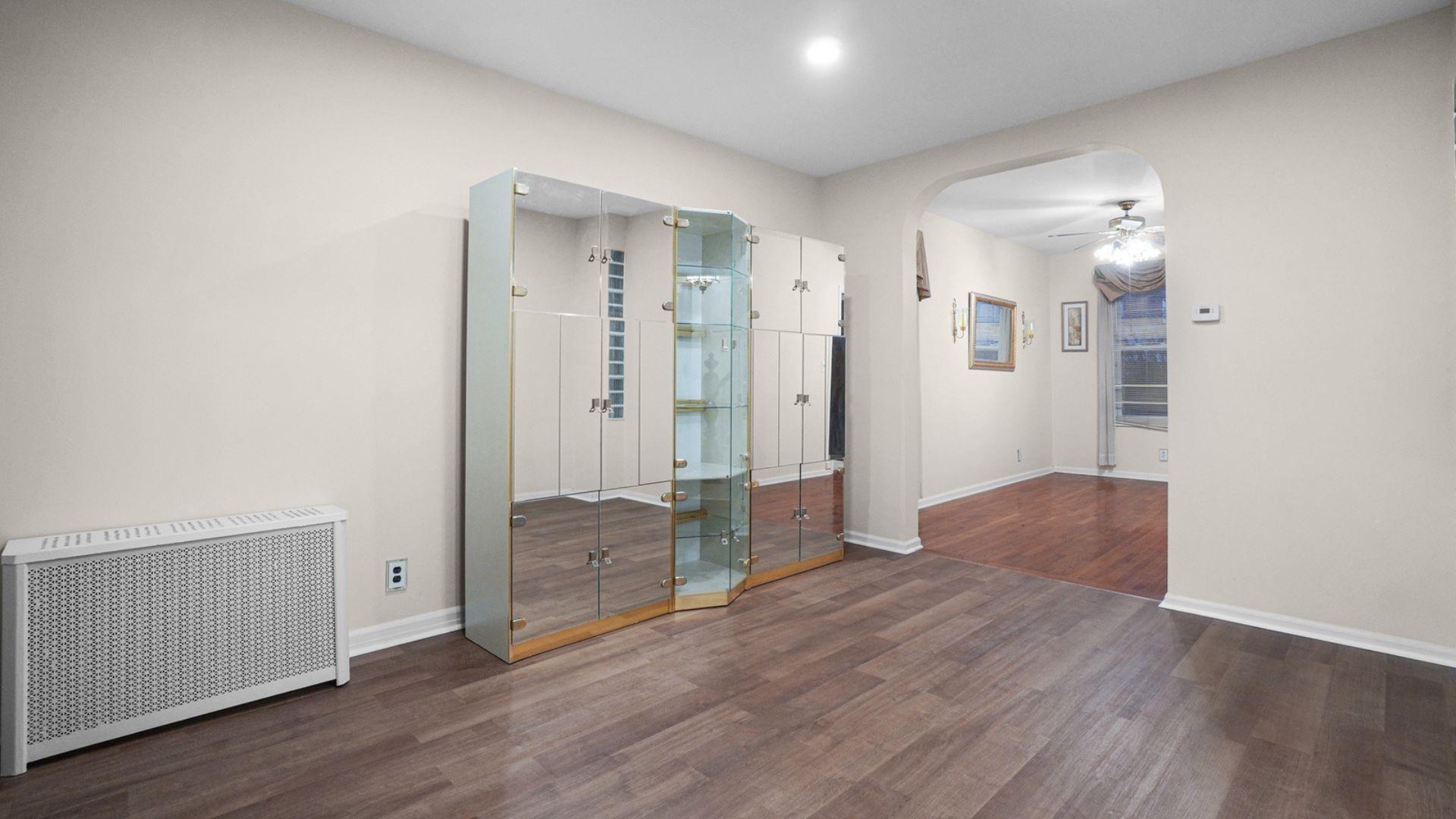 Morris Park Ave, Bronx, NY 10462