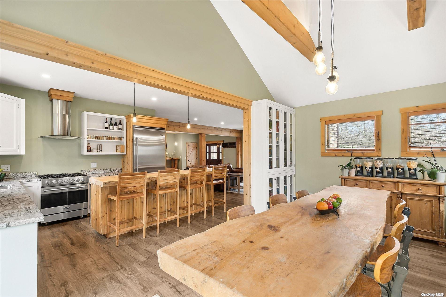 Pembroke Dr, East Hampton, NY 11937