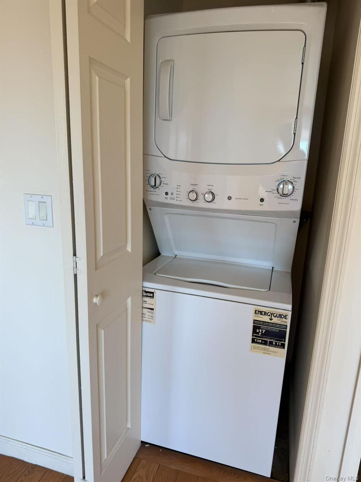 Main St, Flushing, NY 11355