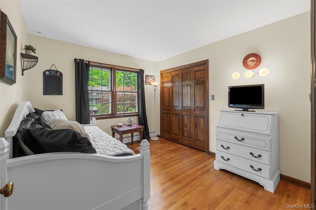 Carnelli Ct, Poughkeepsie, NY 12603