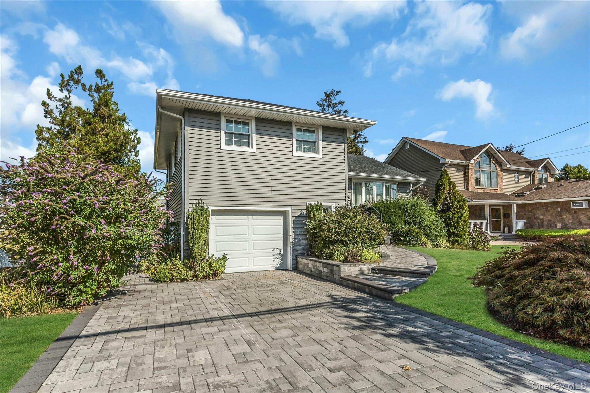 Elmtree Ln, Jericho, NY 11753