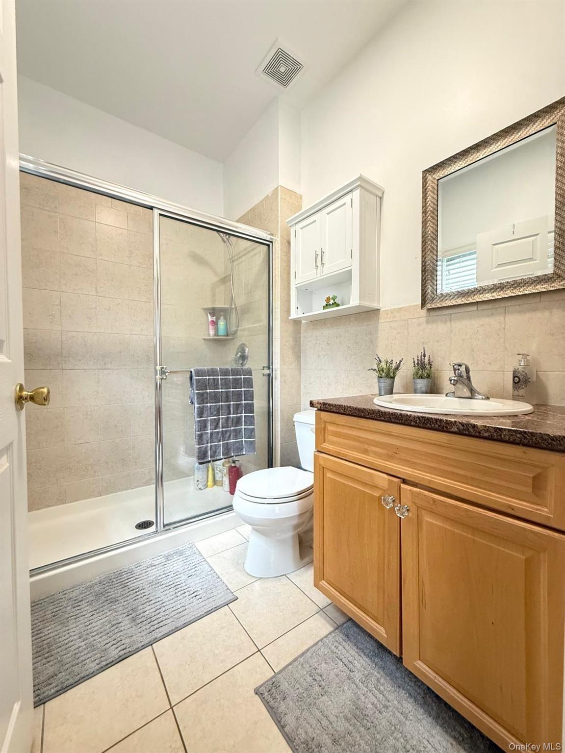 Fulton St, Farmingdale, NY 11735