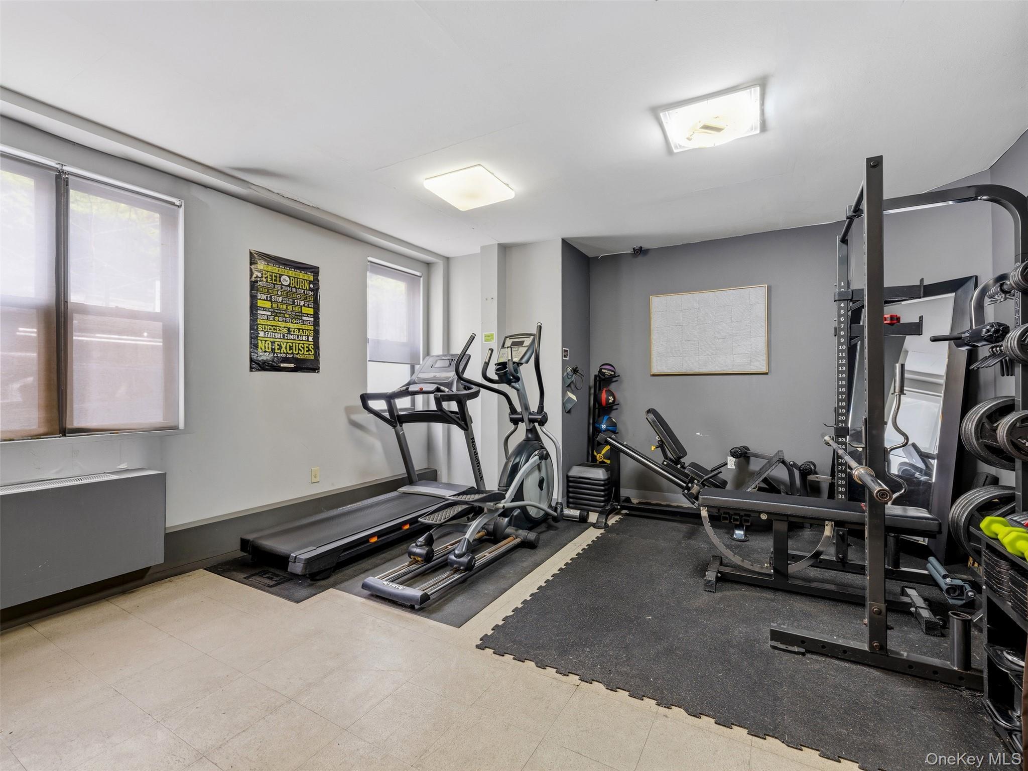 E 129th St, New York, NY 10035