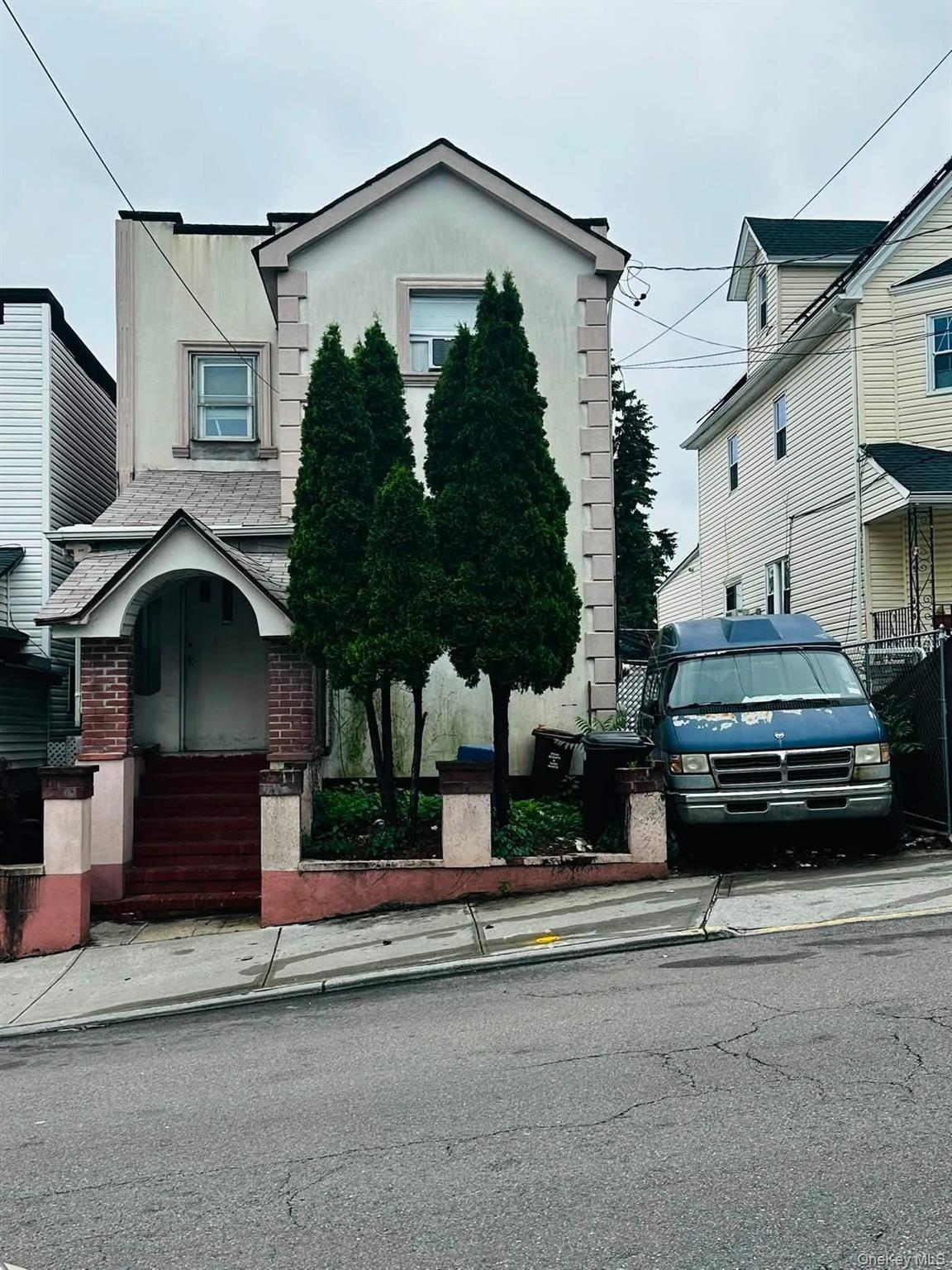 143rd St, Jamaica, NY 11435