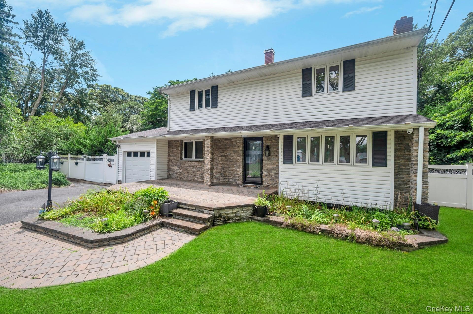 Brenner Rd, Coram, NY 11727