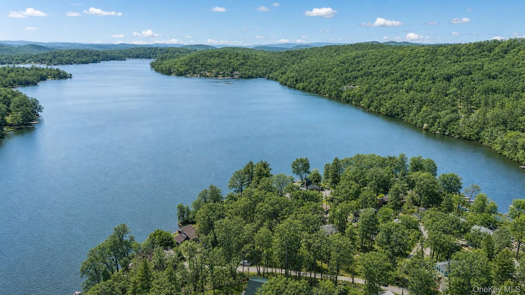 Ridge Ave, Putnam Valley, NY 10579