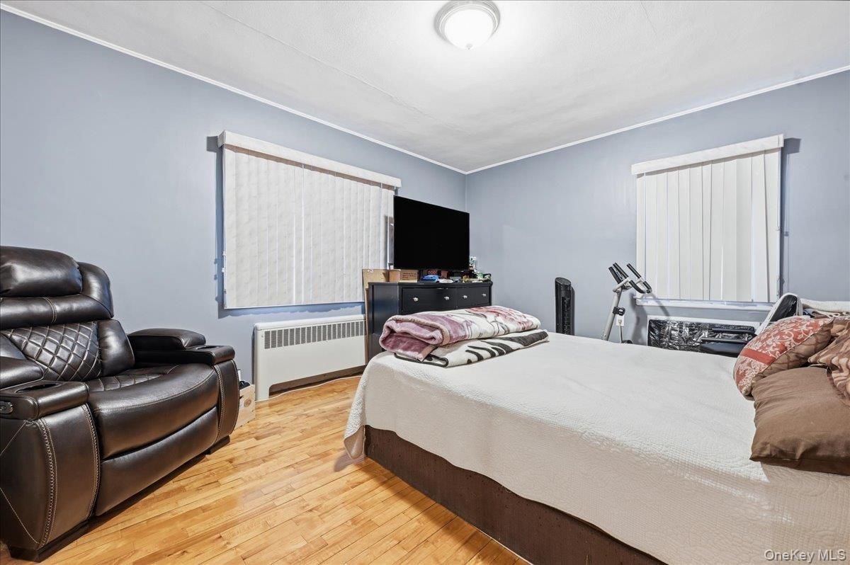 Bruce Ter, Mineola, NY 11501