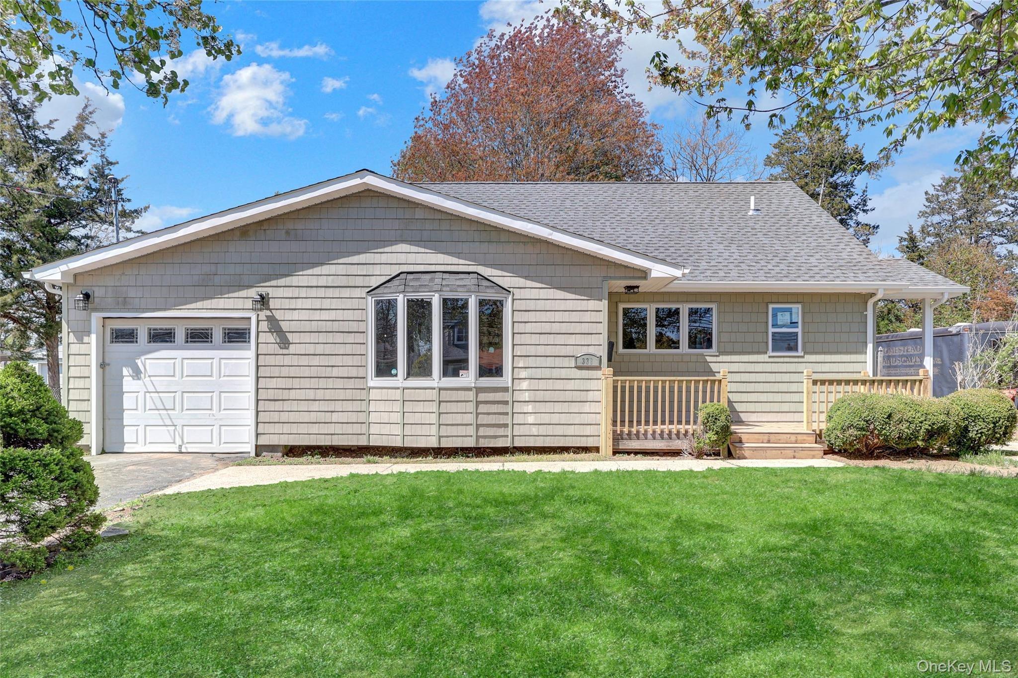 Barton Ave, East Patchogue, NY 11772