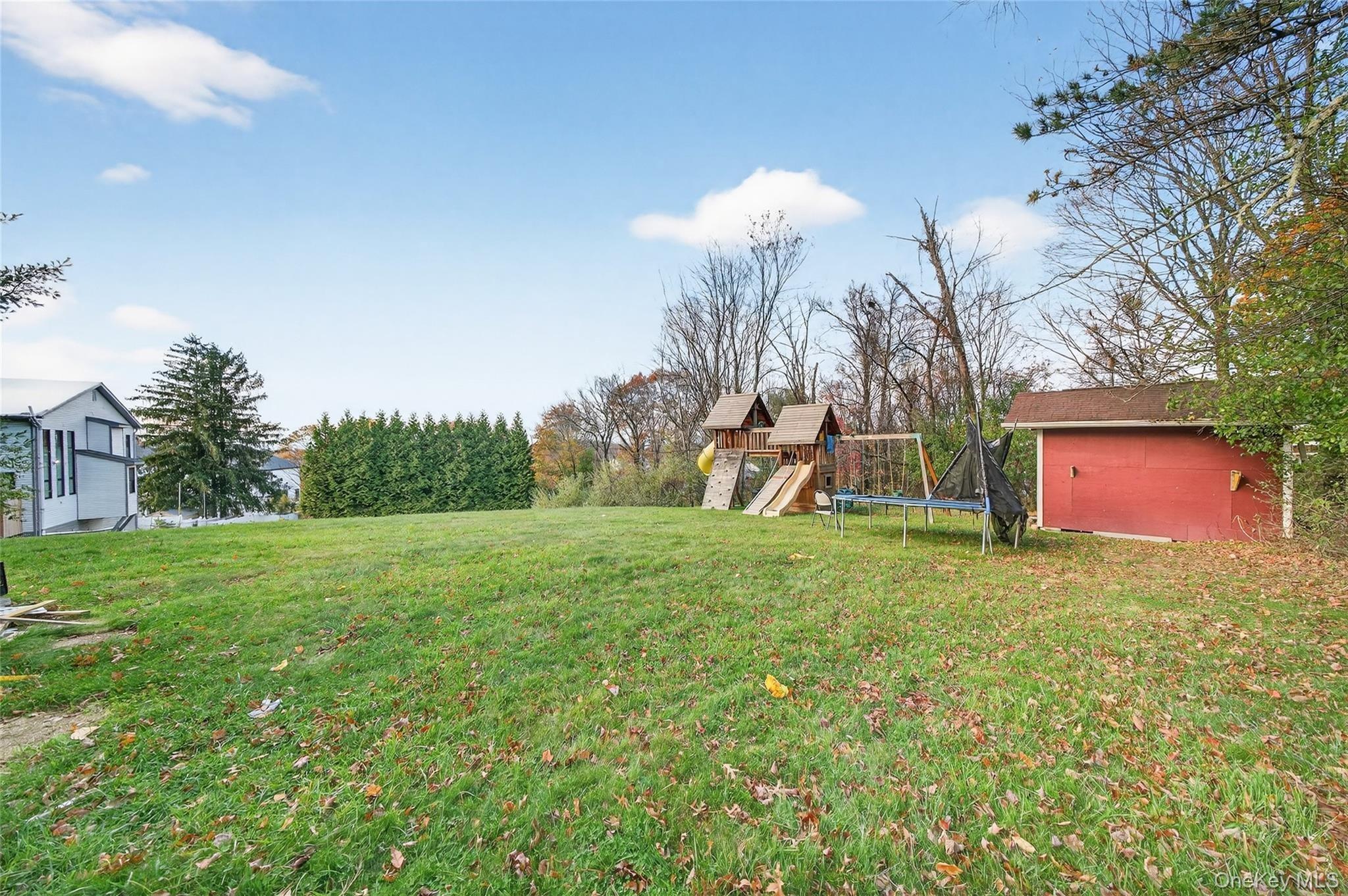 Roanoke Dr, Monroe, NY 10950