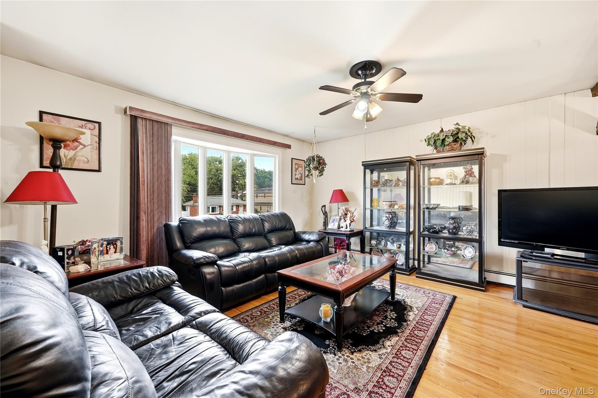 Harvard St, Islip, NY 11751