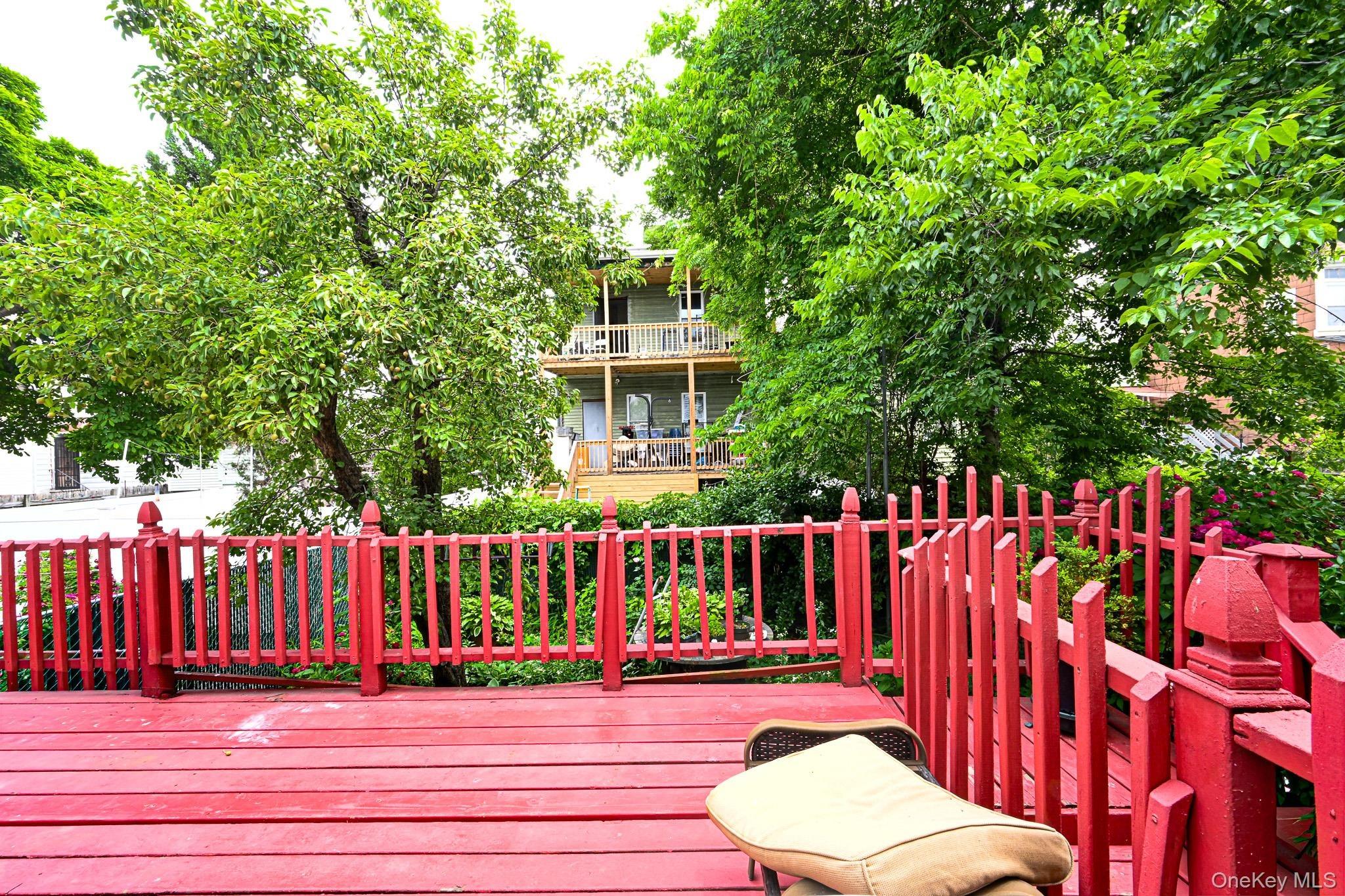 Melville St, Bronx, NY 10460