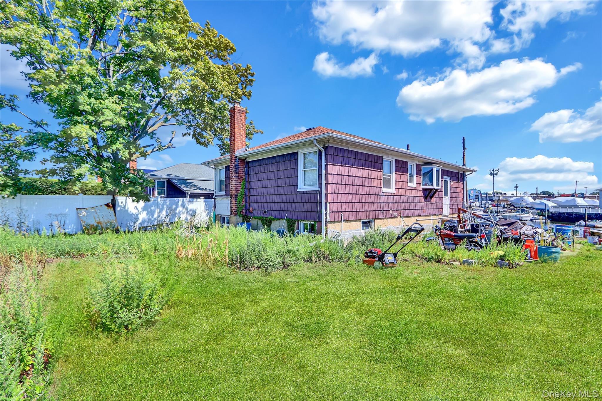 Murdock Ave, Oceanside, NY 11572