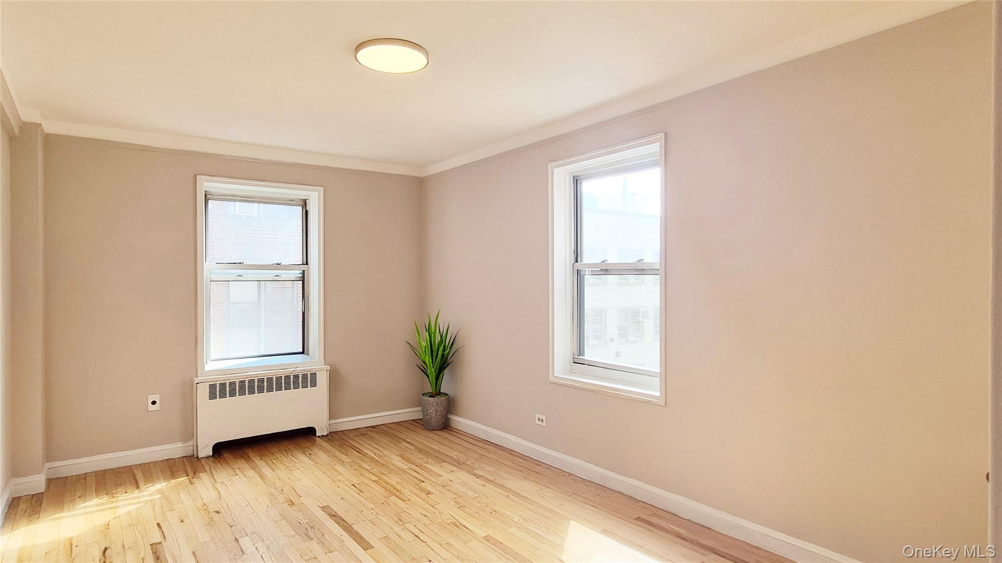 W 53rd St, New York, NY 10019
