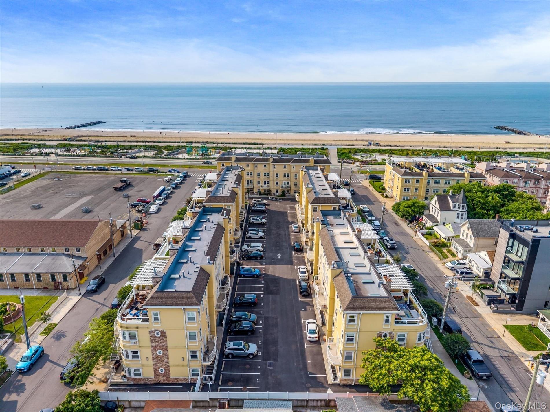 Beach 100th St, Rockaway Park, NY 11694