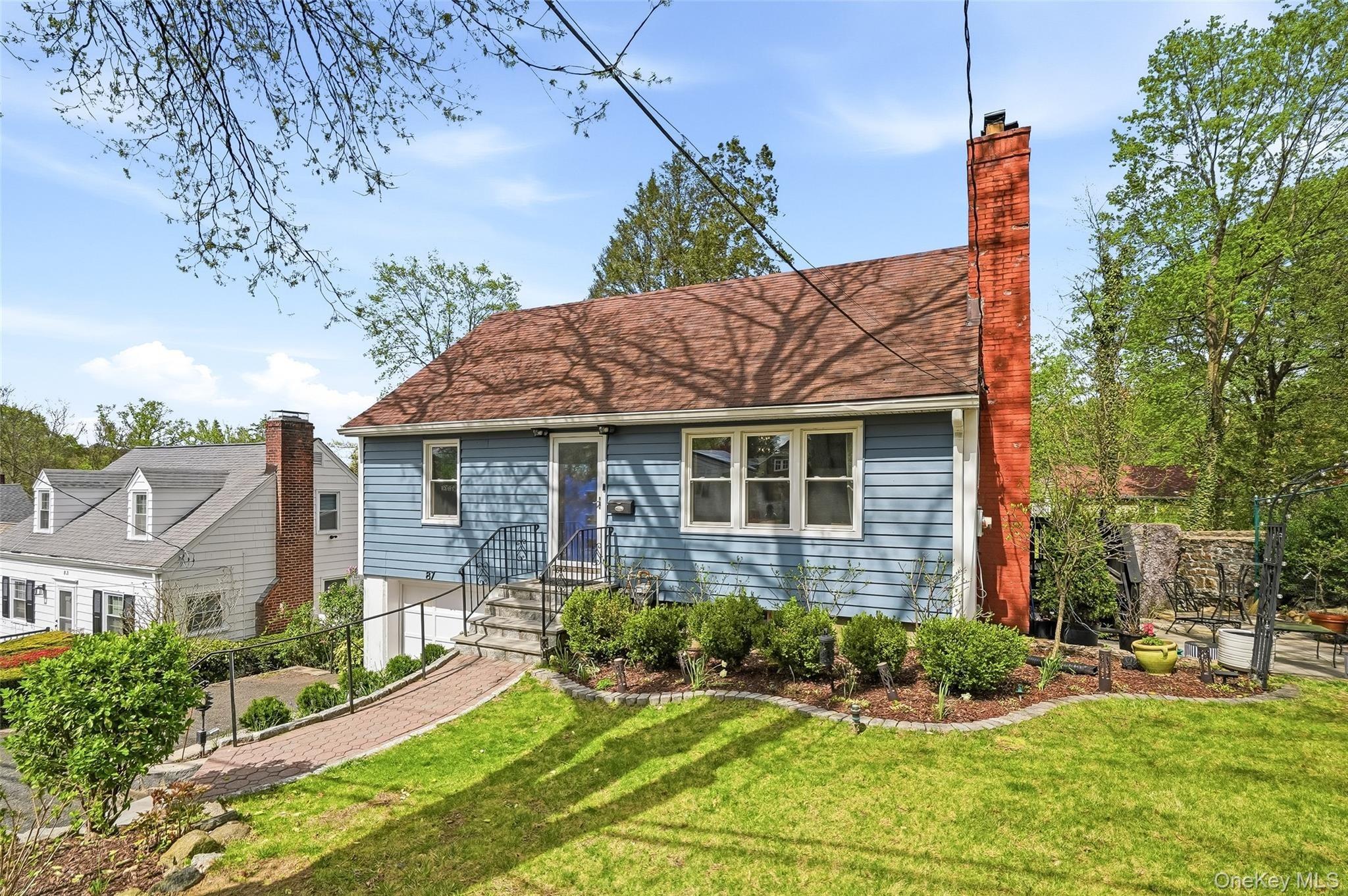 Lakeview Ave, Hartsdale, NY 10530