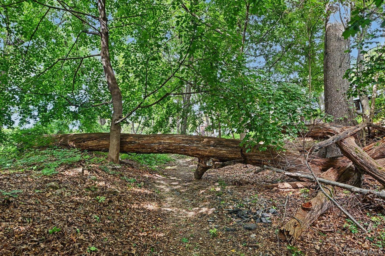 Warburton Ave, Yonkers, NY 10701