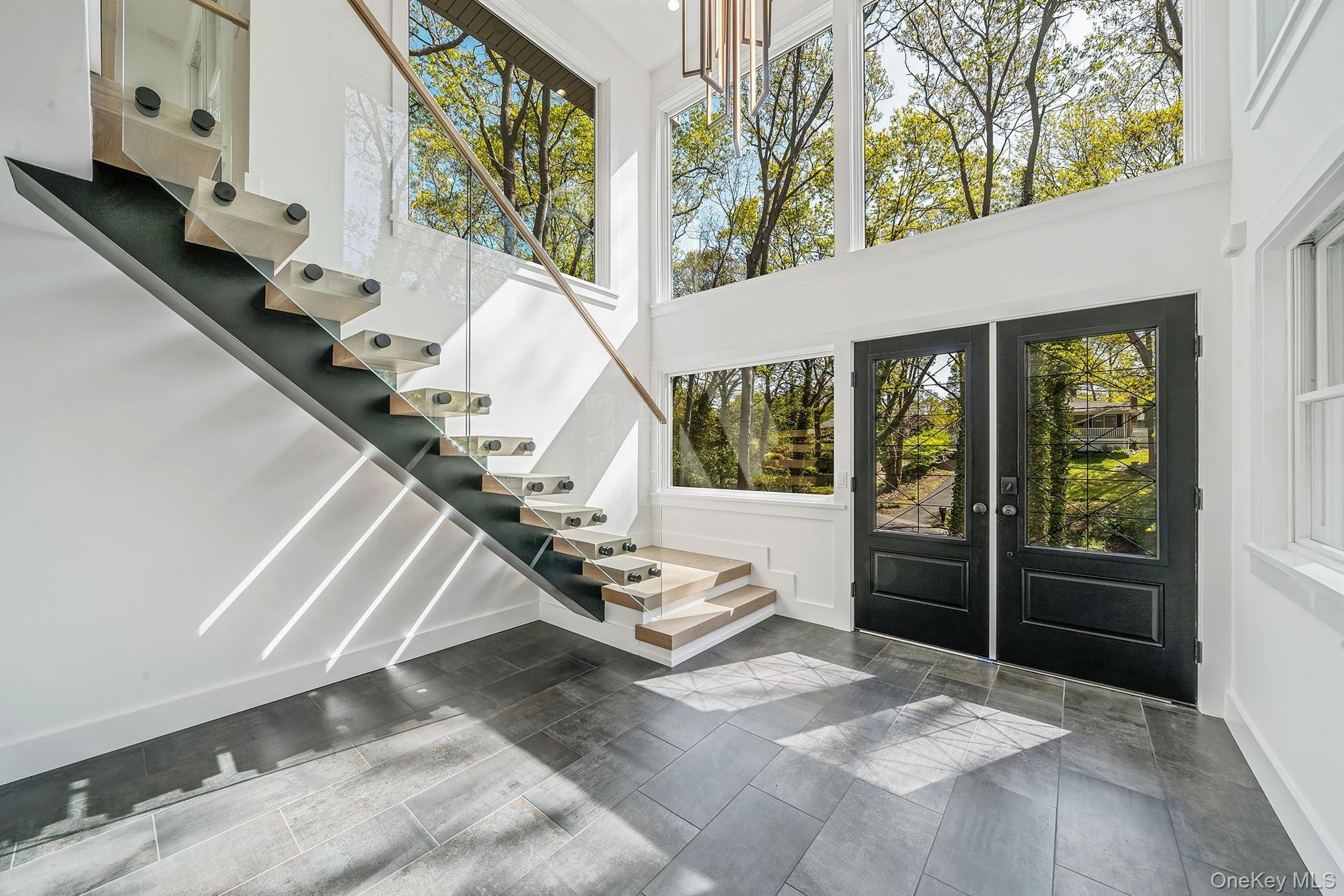 Friendly Rd, Smithtown, NY 11787