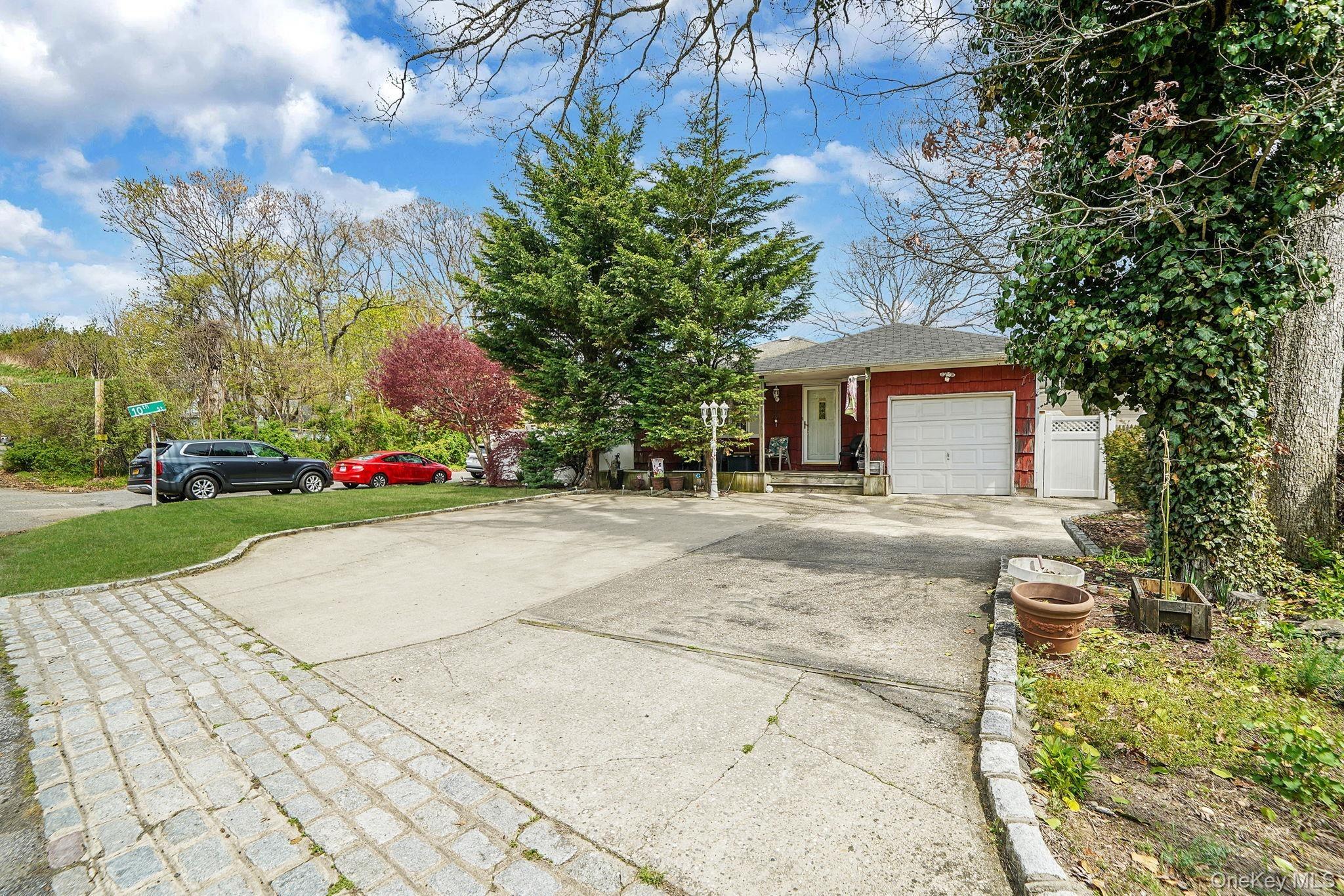 Pond Rd, Ronkonkoma, NY 11779