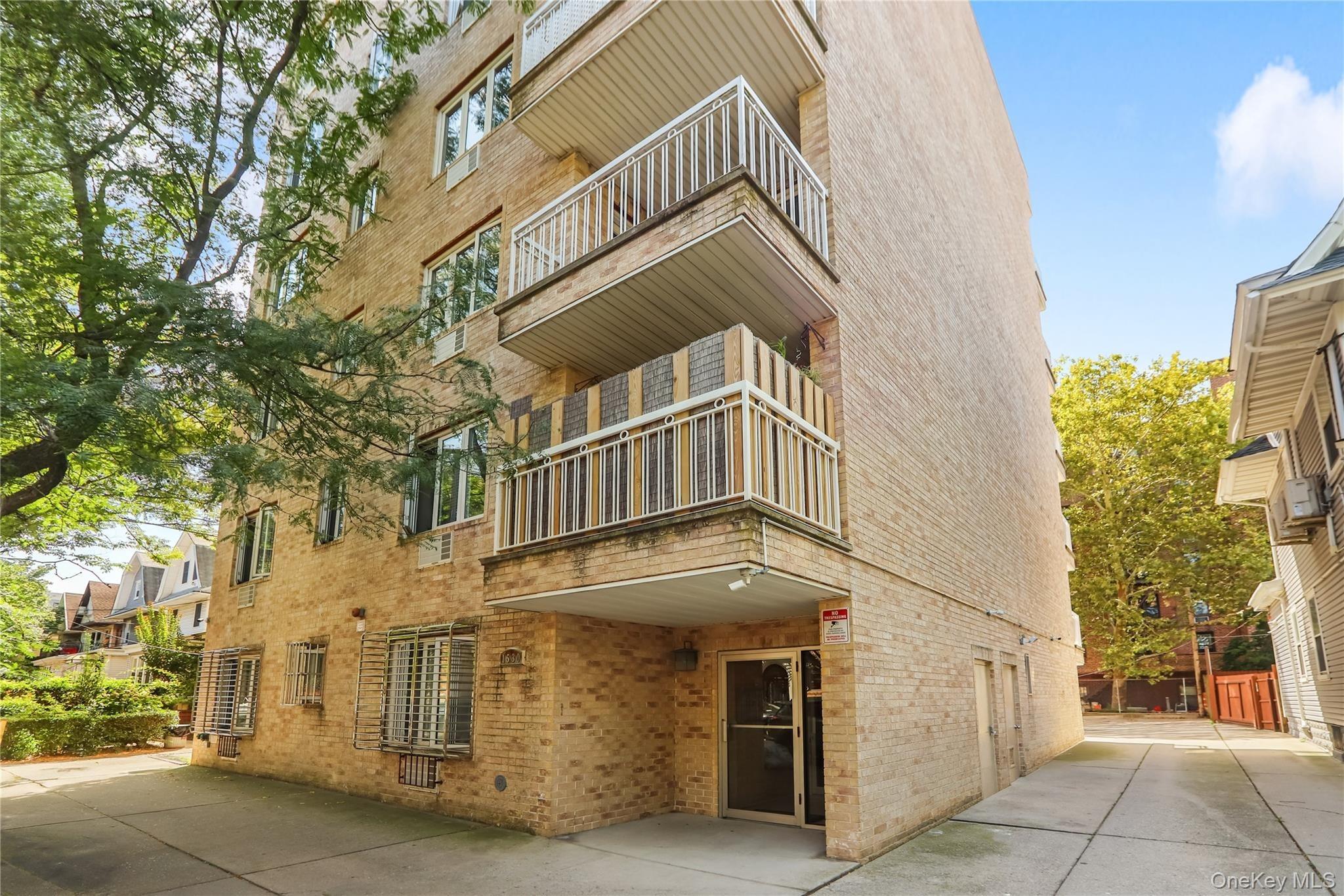 E 15th St, Brooklyn, NY 11230