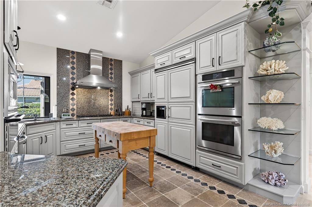 Lancewood Ter, Palm City, FL 34990