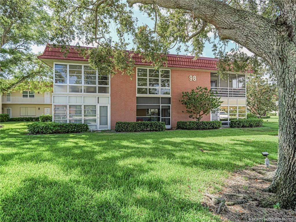 Spring Lake Dr, Vero Beach, FL 32962