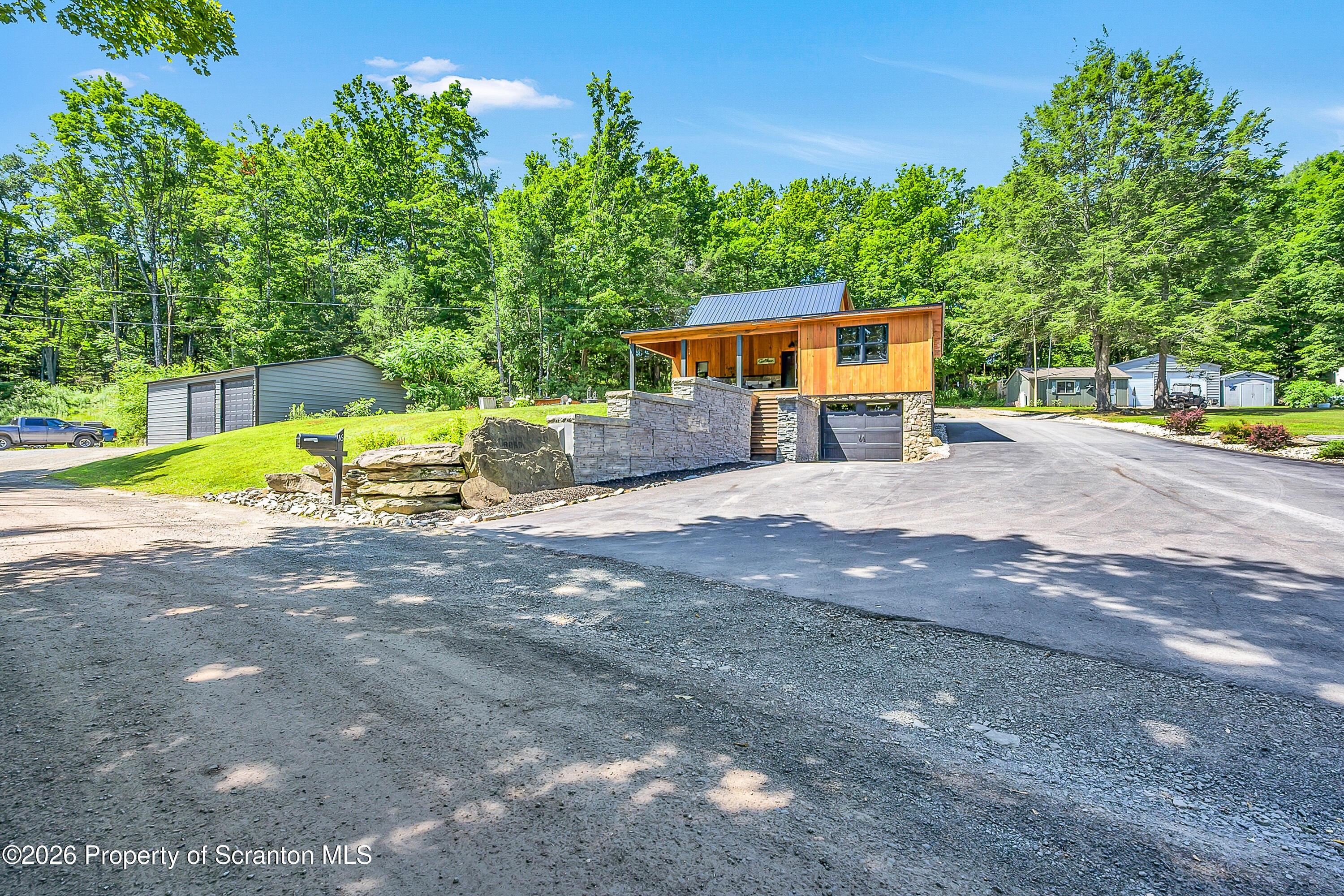 Colvin Rd, Dalton, PA 18414