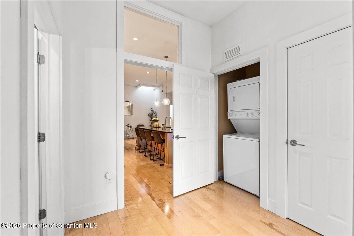 Bogart Pl, Scranton, PA 18503