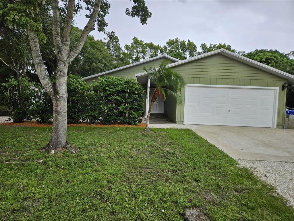 5th St, Vero Beach, FL 32968