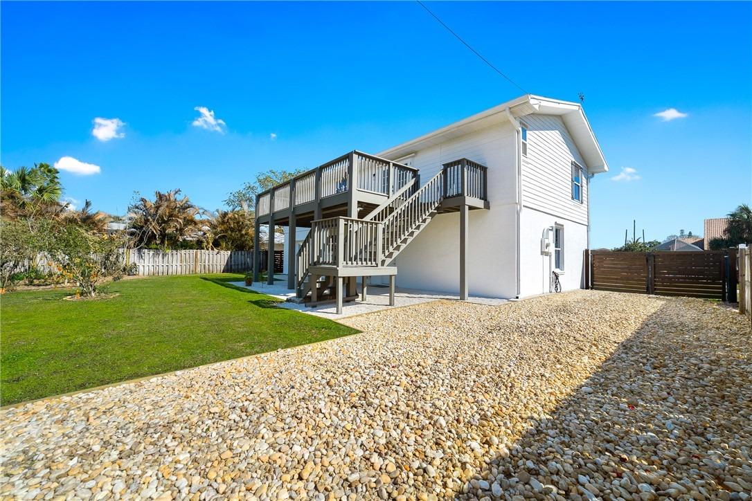 Landsdowne Dr, Sebastian, FL 32958