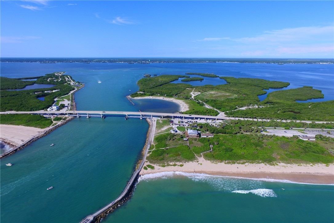 Starflower Ave, Sebastian, FL 32958