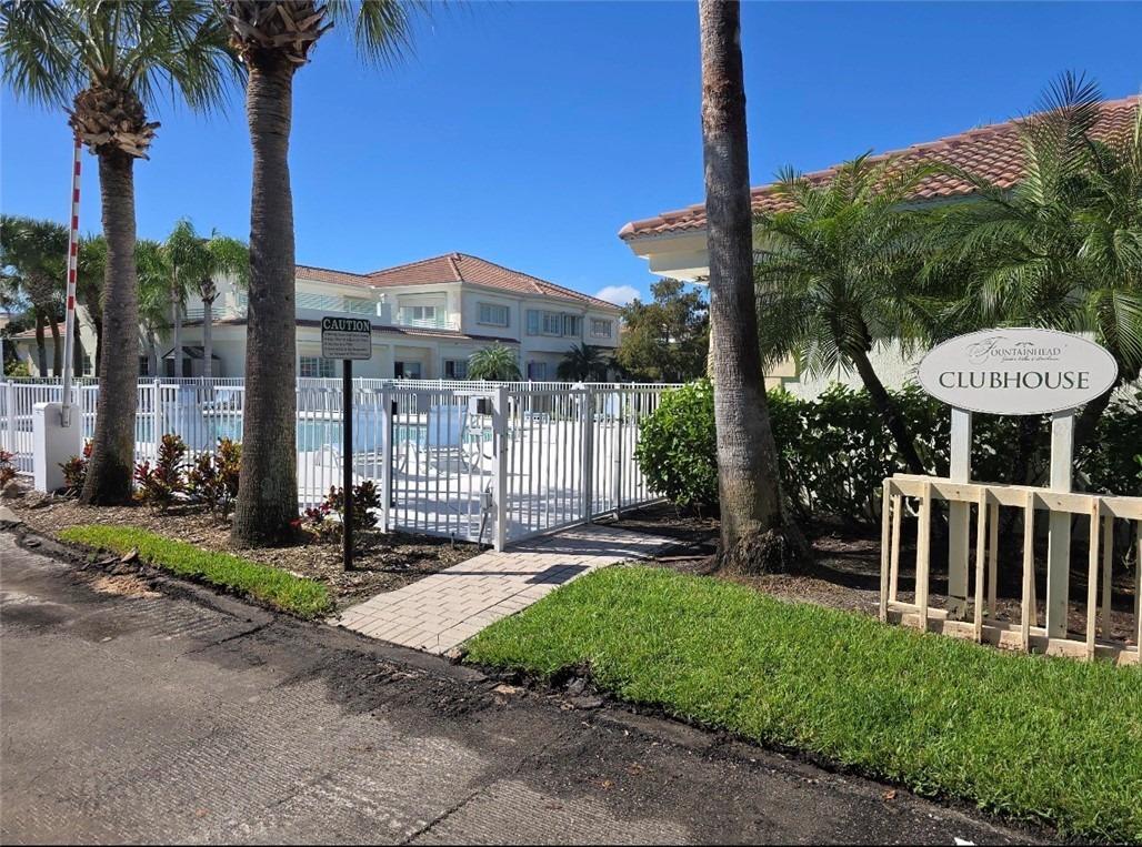 7th Sq, Vero Beach, FL 32962