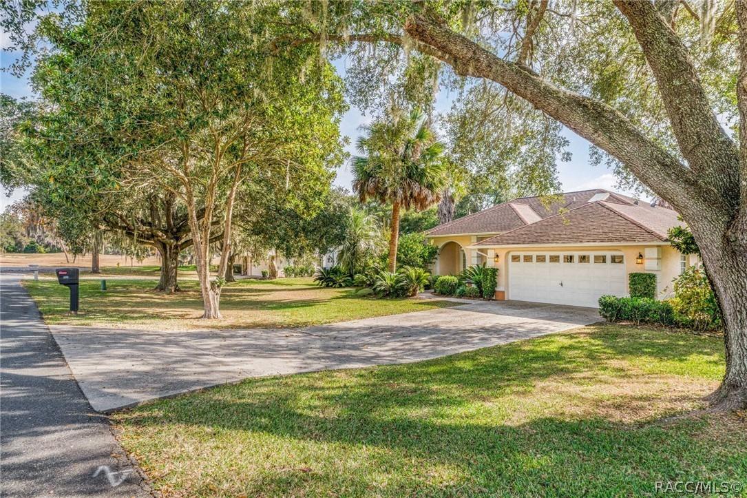 N Sabal Palm Way, Inverness, FL 34453