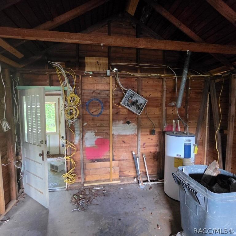 E Ogden Ln, Floral City, FL 34436