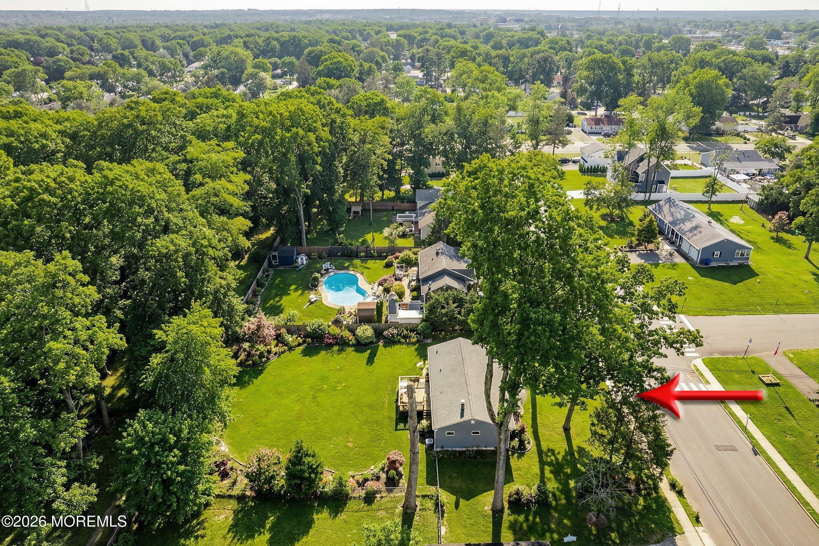 Blue Jay Dr, Toms River, NJ 08755
