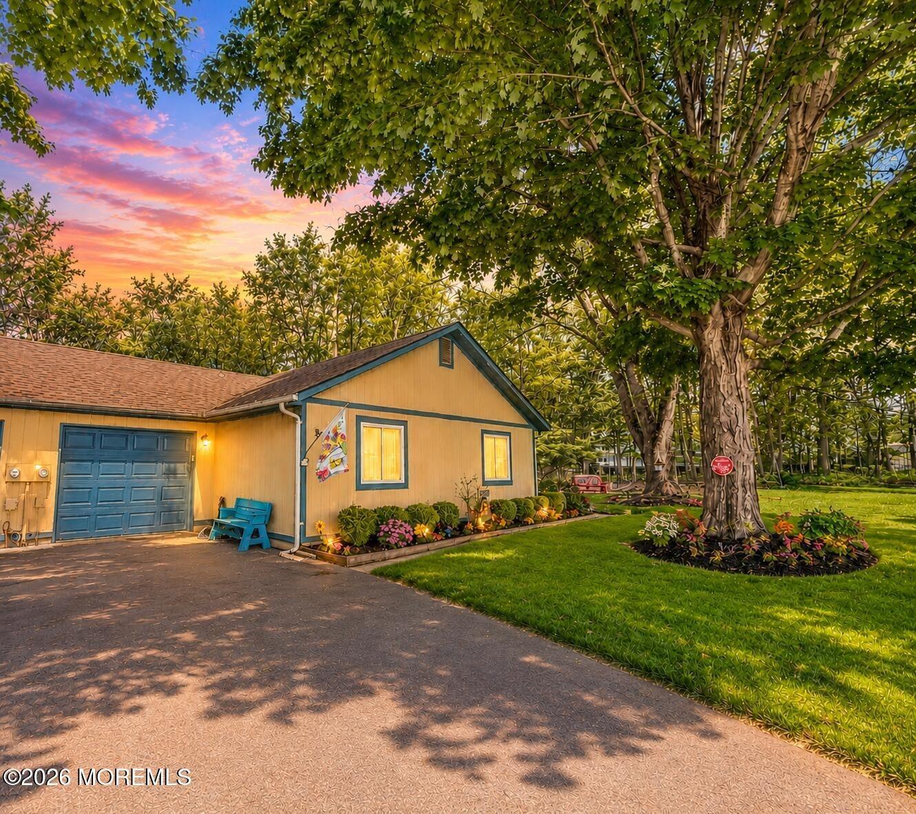 Seagull Ln, Howell, NJ 07731