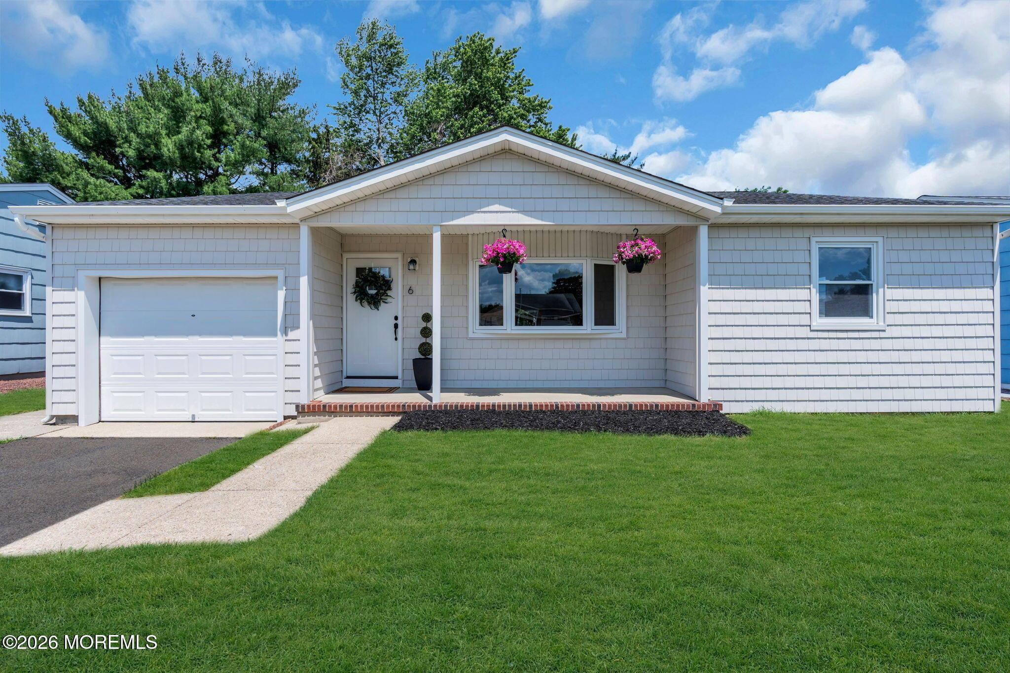 Coventry Rd, Toms River, NJ 08757