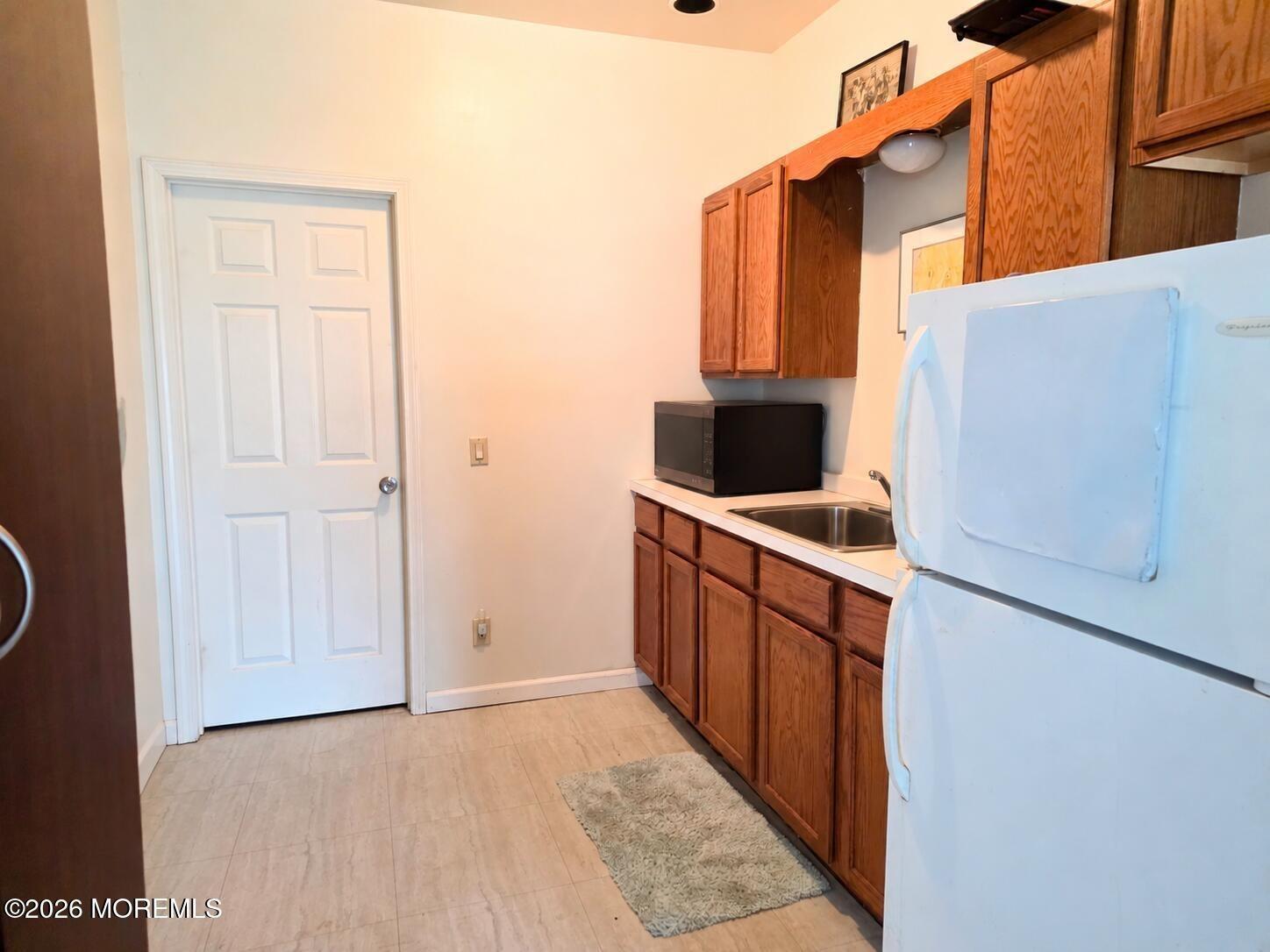 Paterson Ave, Whiting, NJ 08759