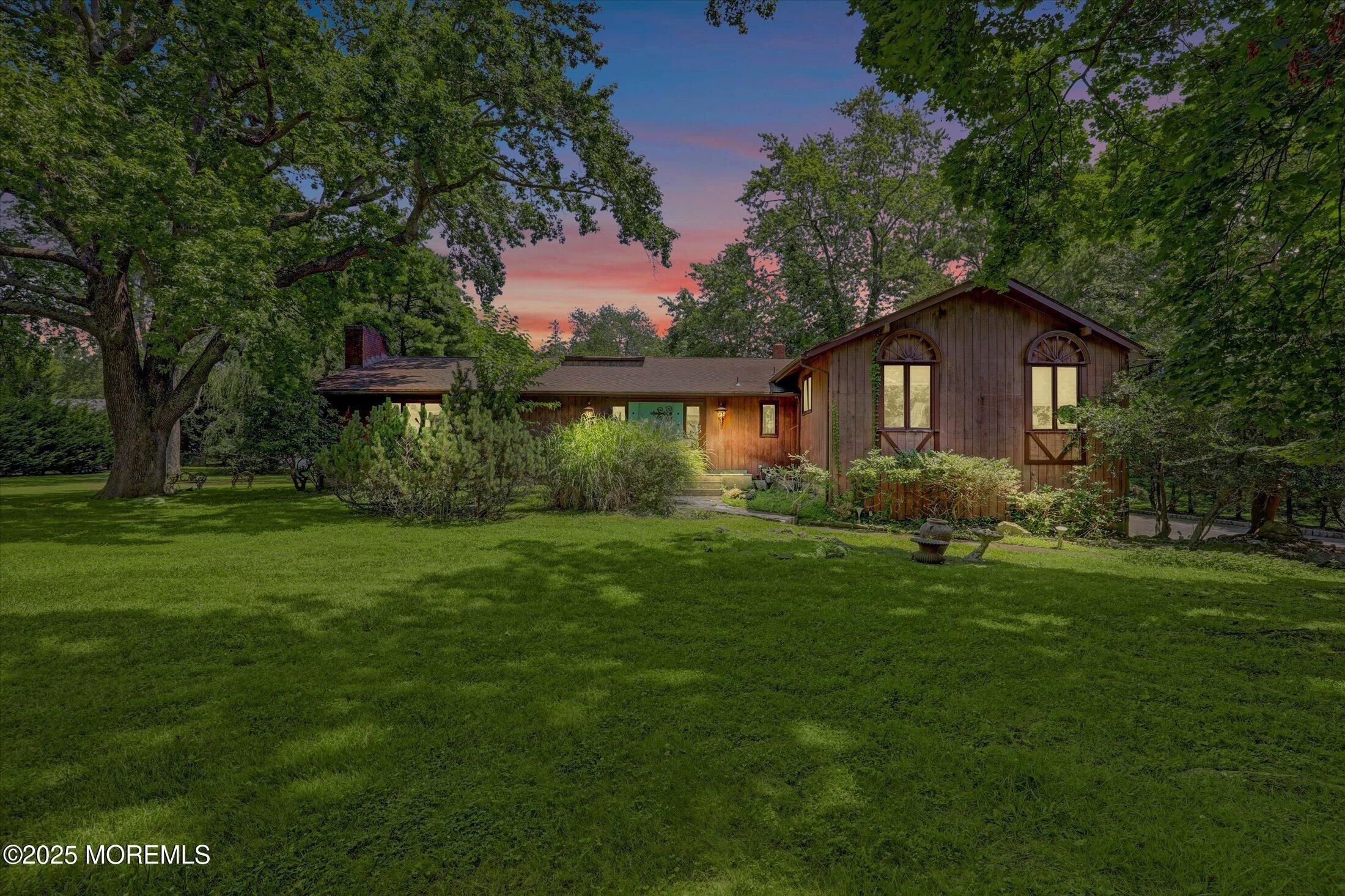 Surrey Ln, Ocean, NJ 07712