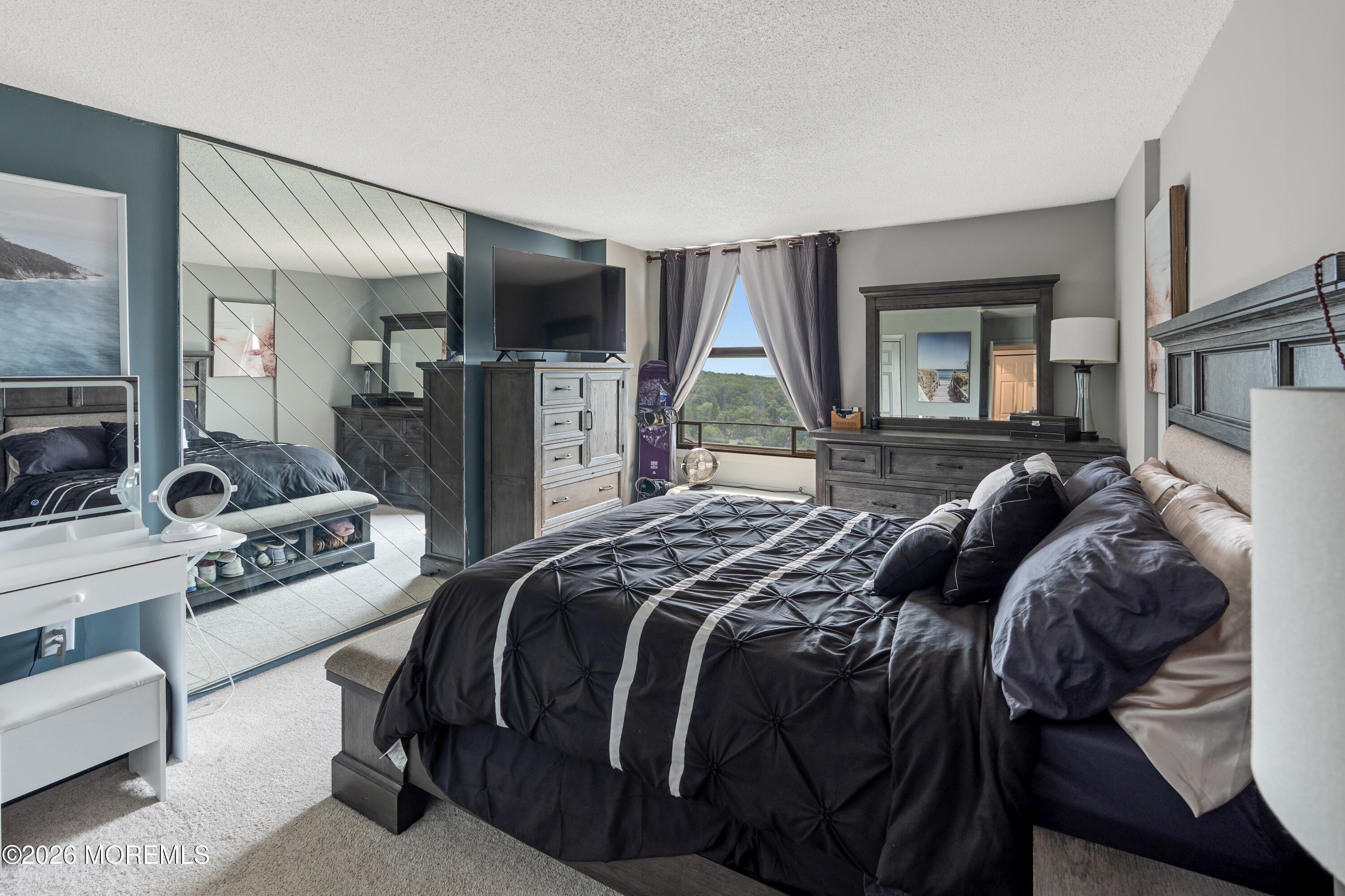 # 1112, Highlands, NJ 07732