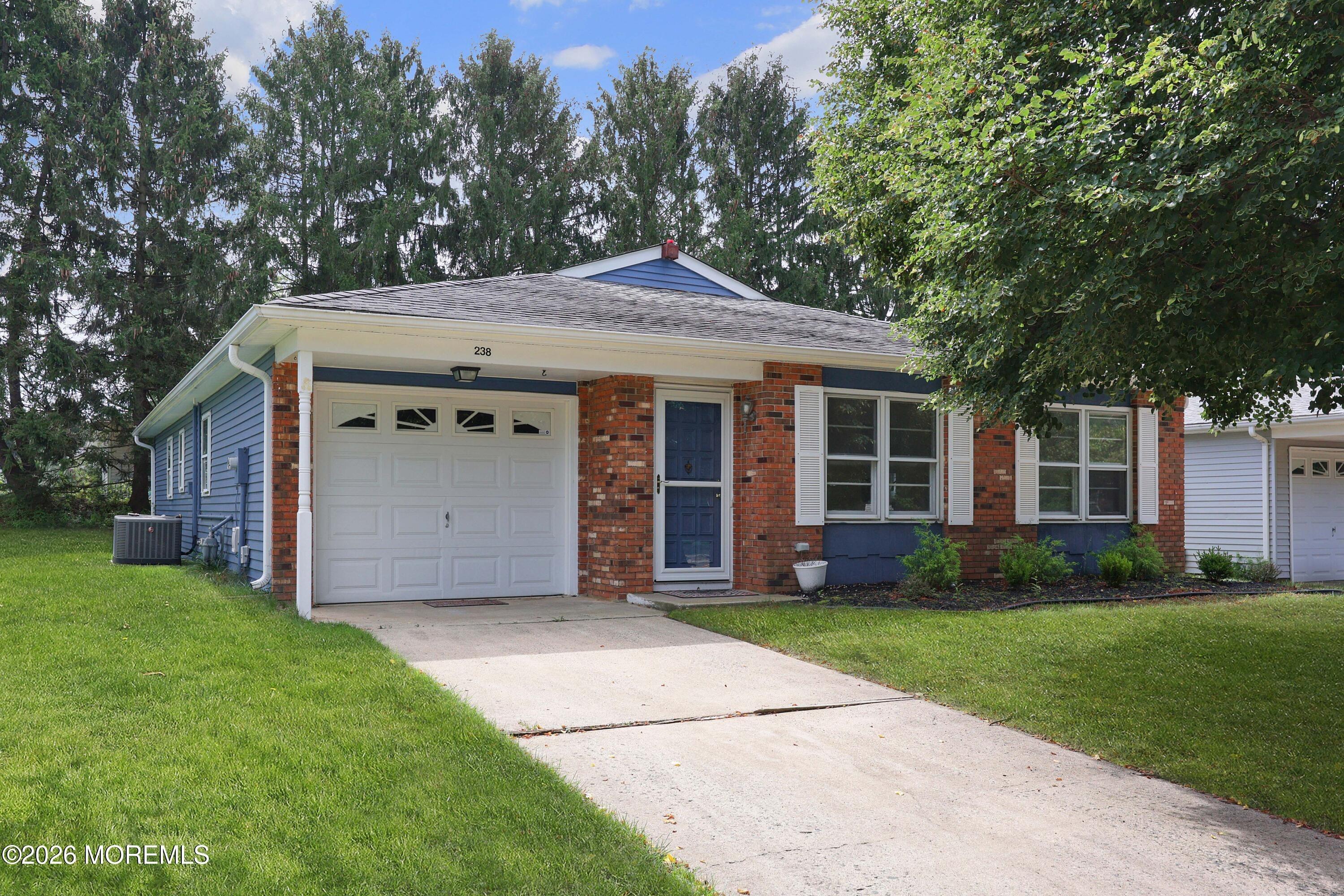 Lions Head Blvd S, Brick, NJ 08723