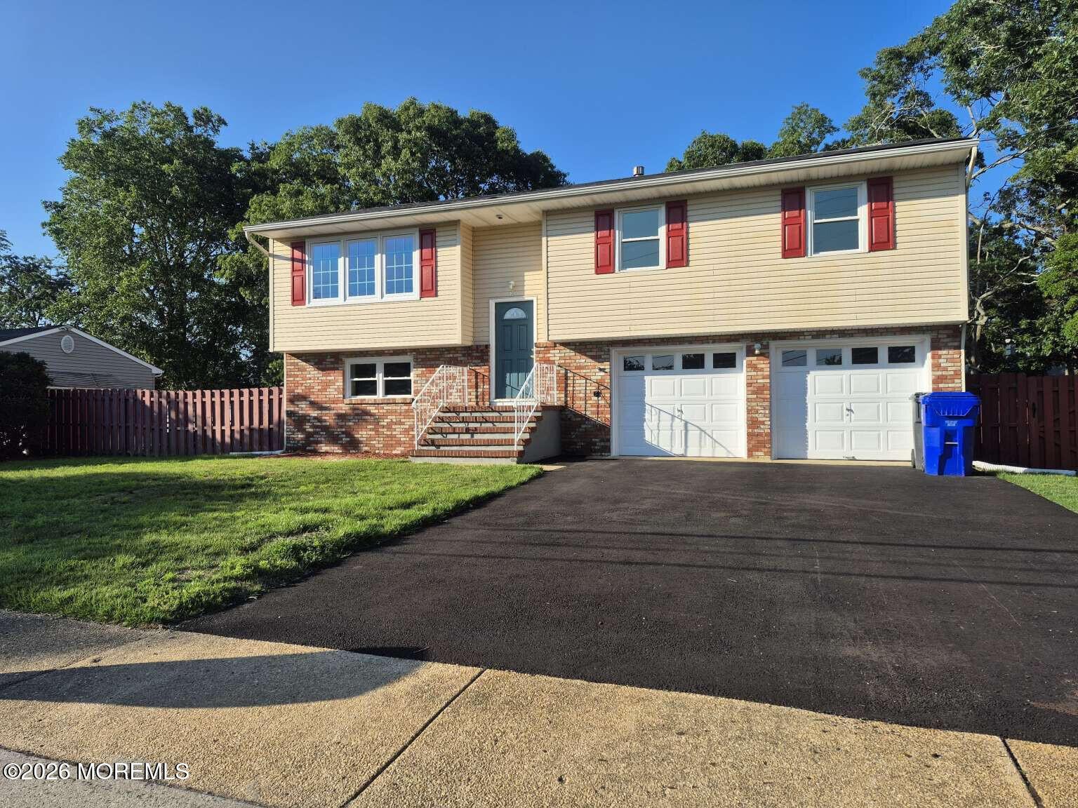 Leanora St, Brick, NJ 08723