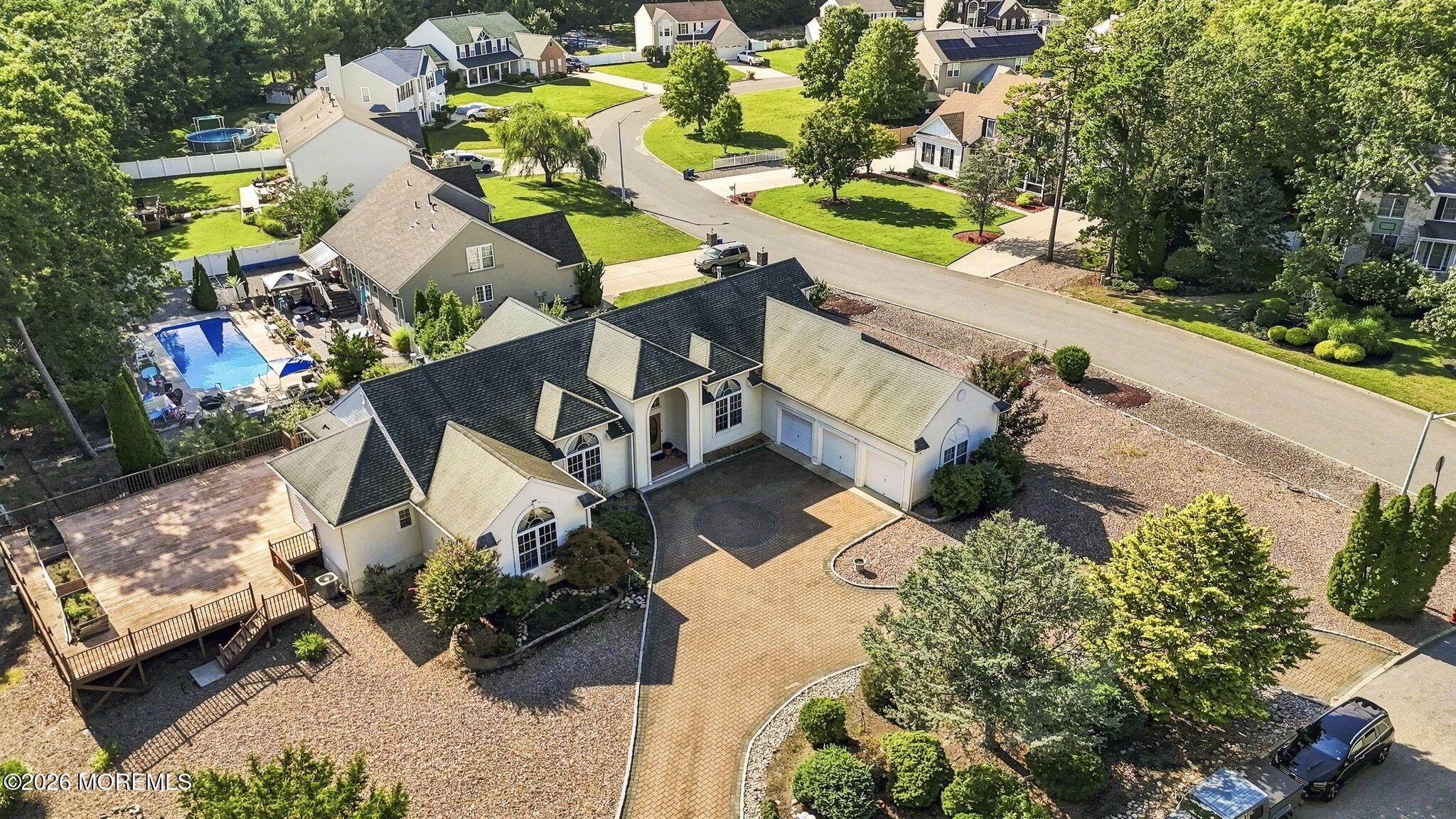 Royal Oak Dr, Waretown, NJ 08758