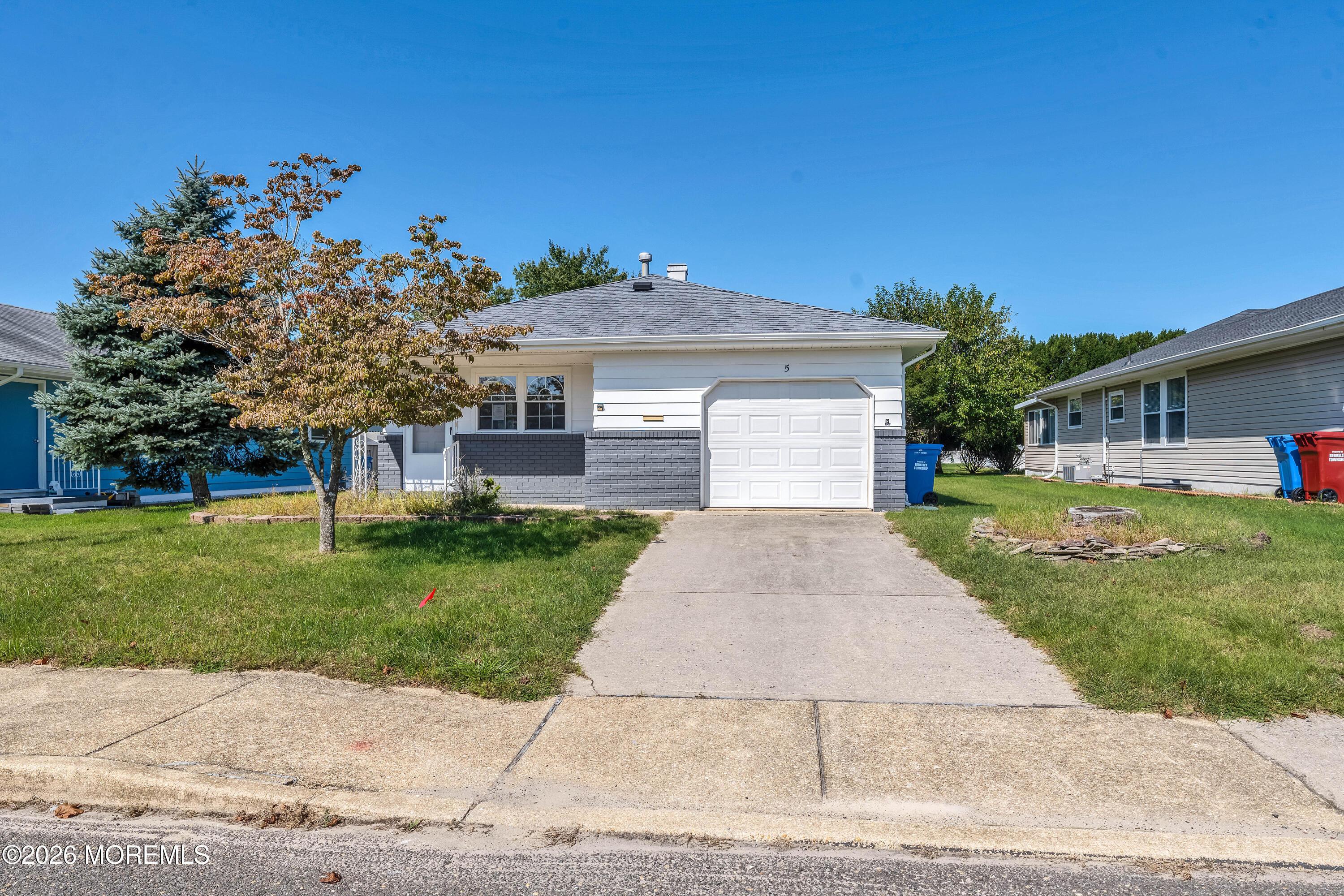 Kinsale St, Toms River, NJ 08757