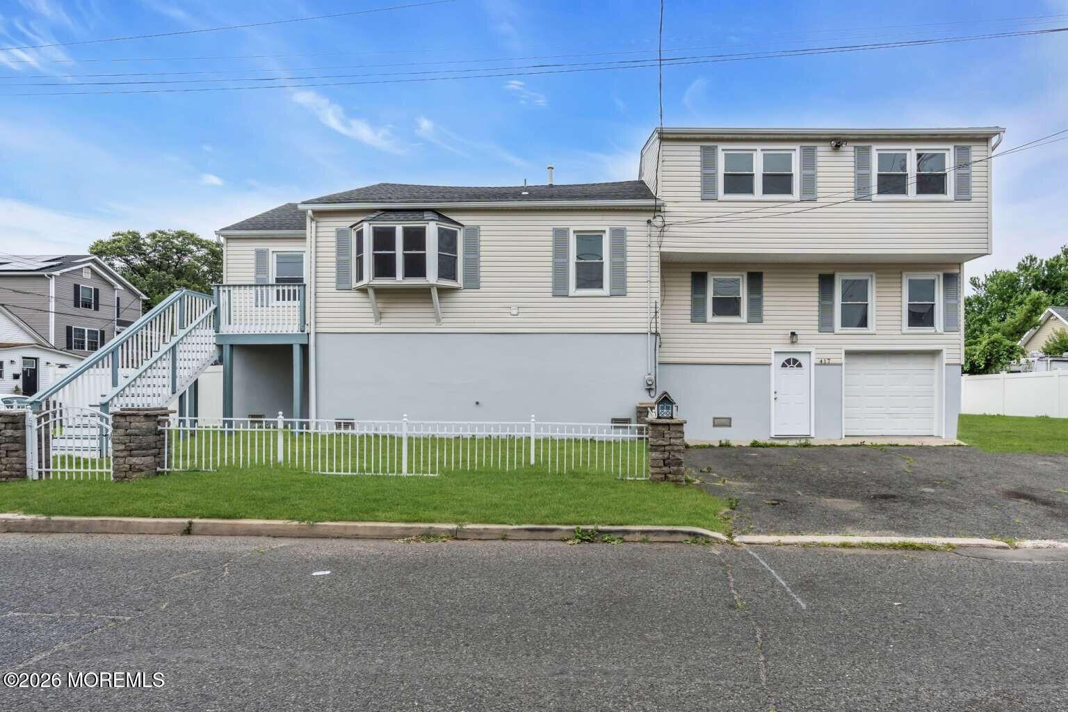 Pine St, Union Beach, NJ 07735