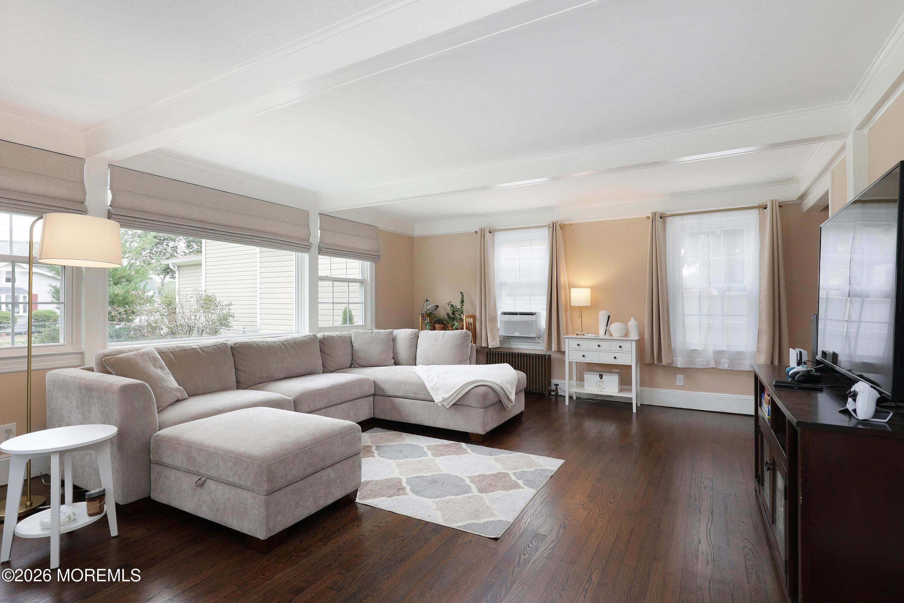 Linton Pl, Keansburg, NJ 07734